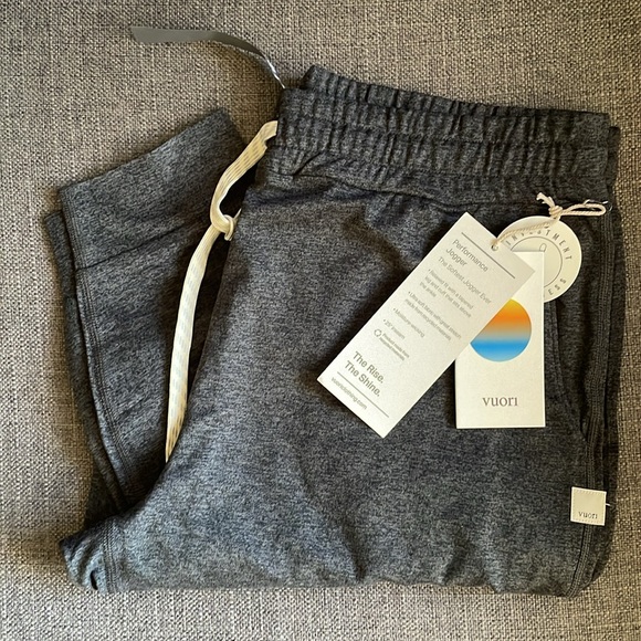 Vuori Performance Jogger Charcoal Heather NWT - Picture 6 of 7